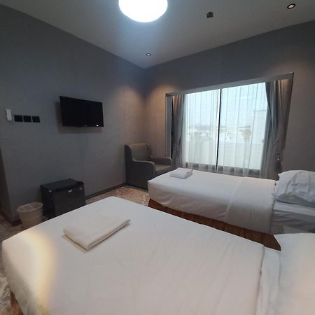 โรงแรมเซอร์ ภายนอก รูปภาพ
