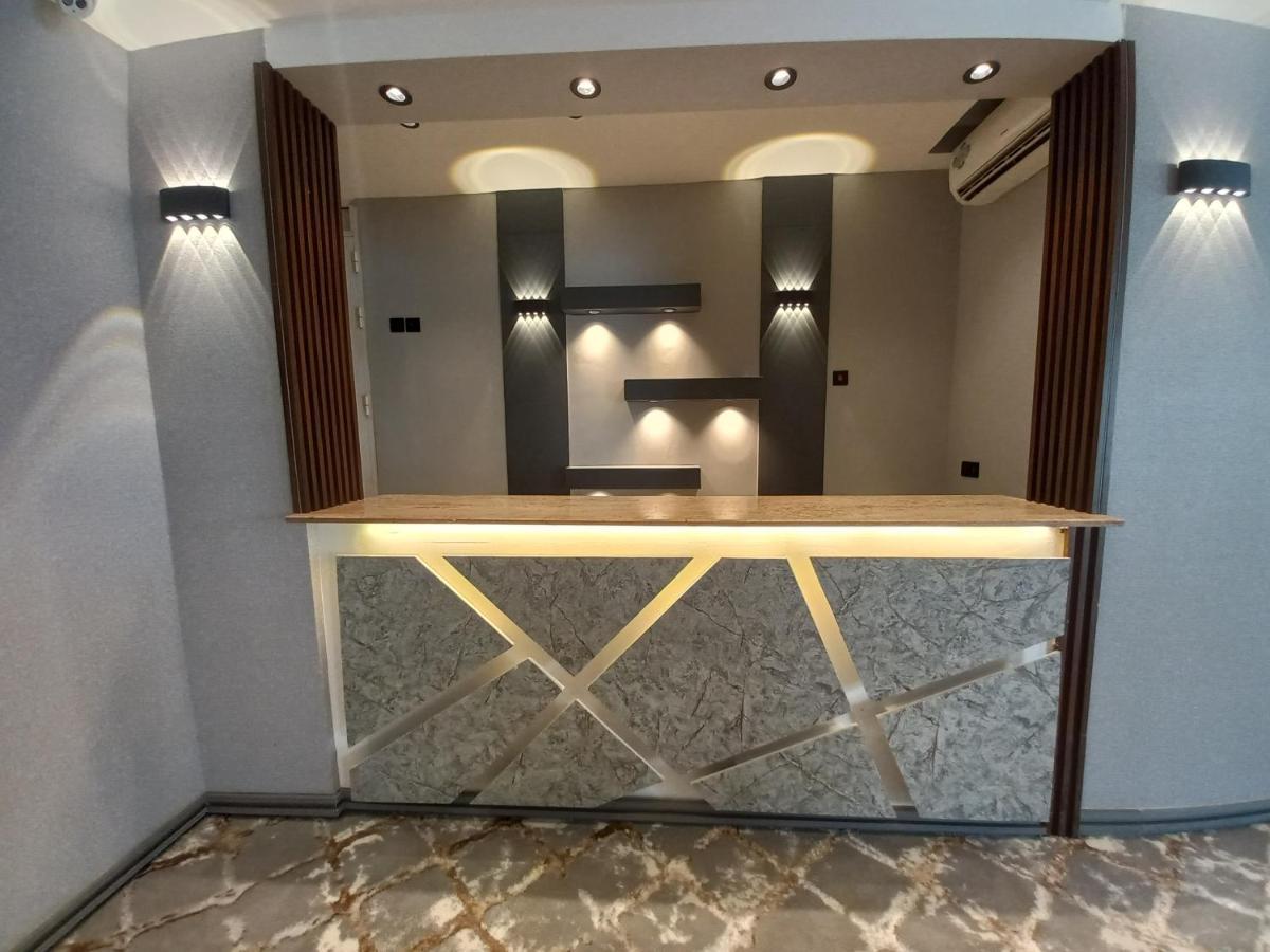 โรงแรมเซอร์ ภายนอก รูปภาพ