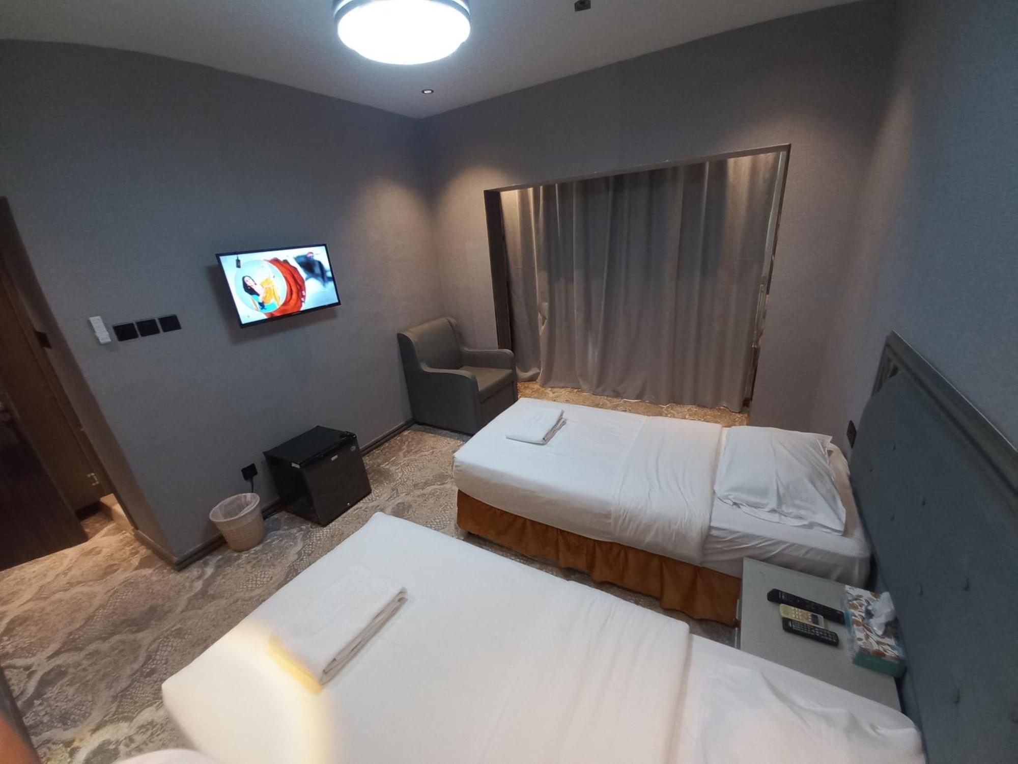 โรงแรมเซอร์ ภายนอก รูปภาพ